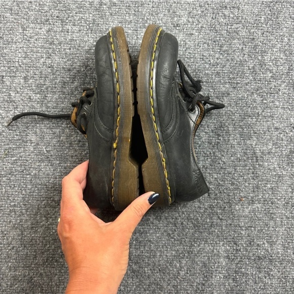 DR MARTENS Kids MADE IN ENGLAND Black Leather Lace Up Oxfords size: 1 - Picture 3 of 10